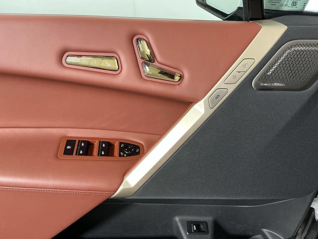 Used 2024 BMW iX M60 AWD/4WD image 18