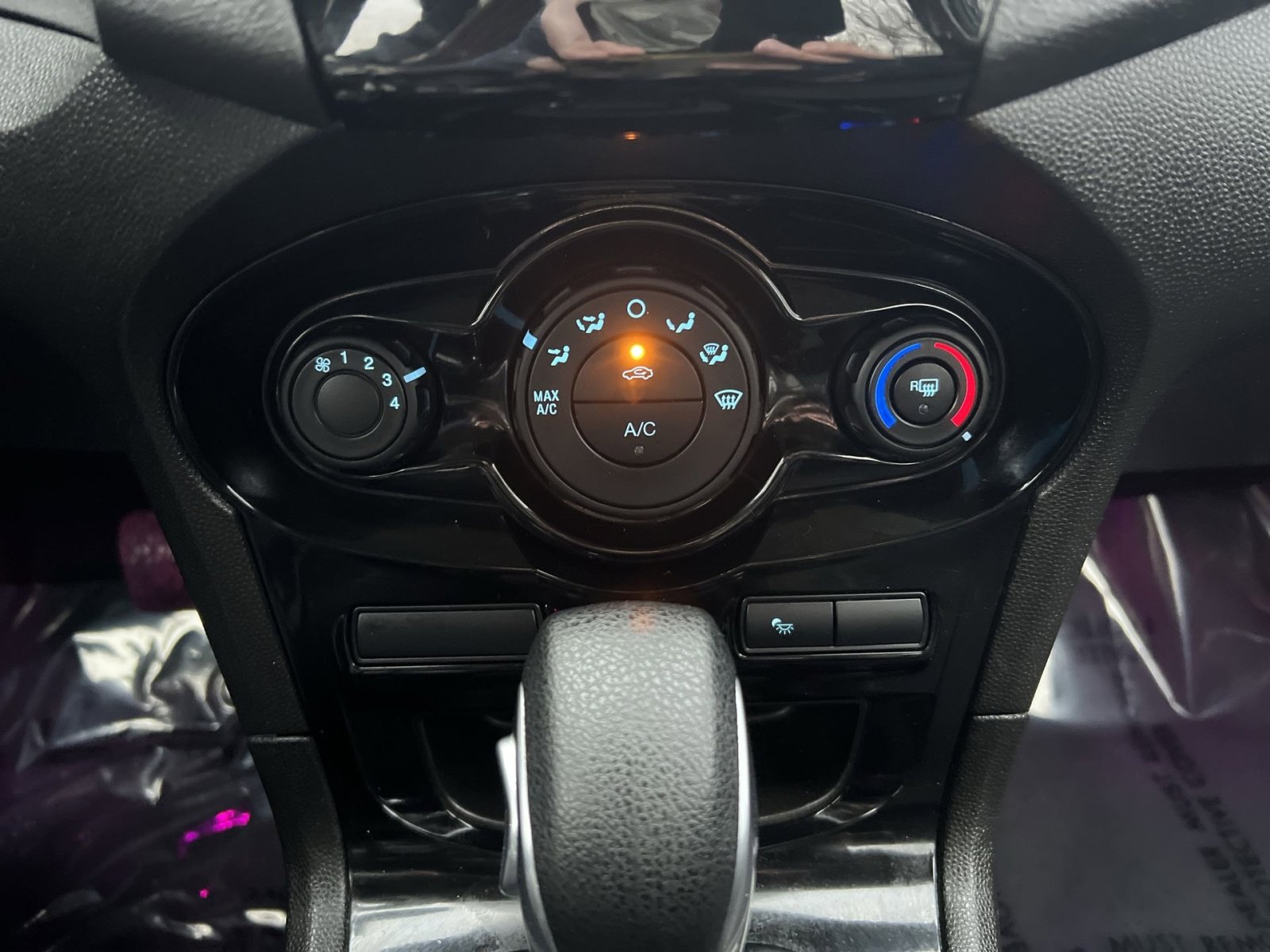 Used 2019 Ford Fiesta SE w/ Equipment Group 201A image 19