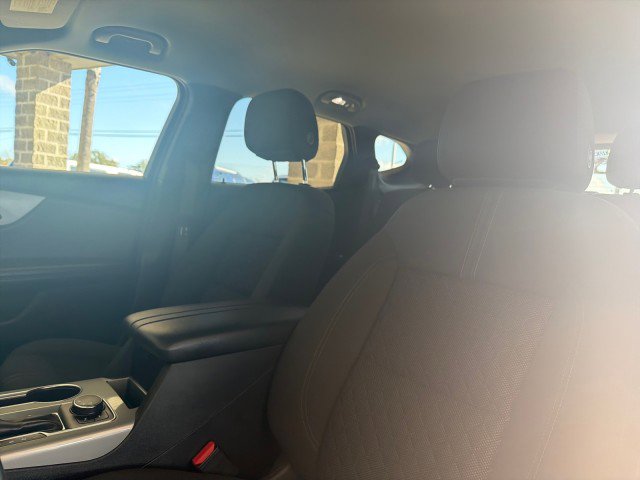 Used 2022 Chevrolet Blazer LT FWD image 15