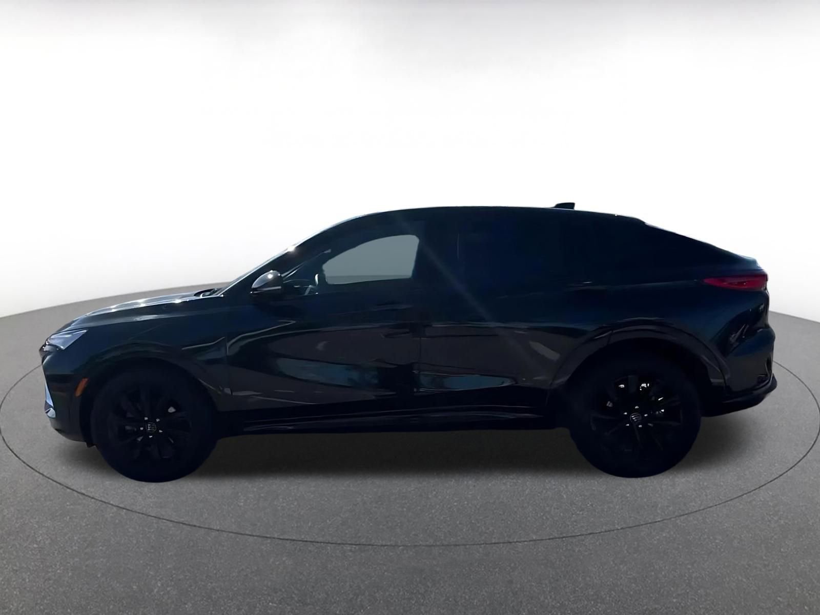 Used 2025 Buick Envista Sport Touring image 9