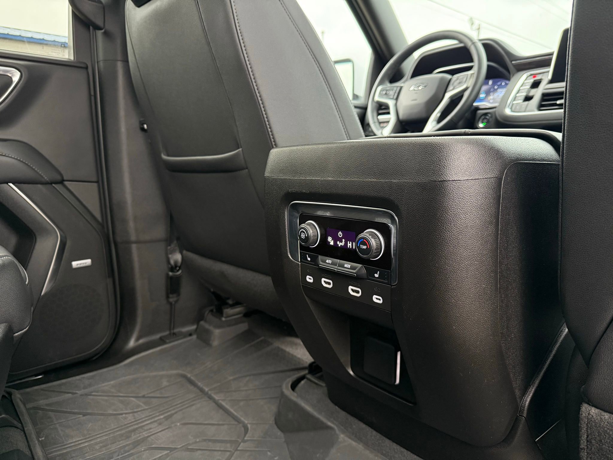 Used 2023 Chevrolet Tahoe Z71 image 37