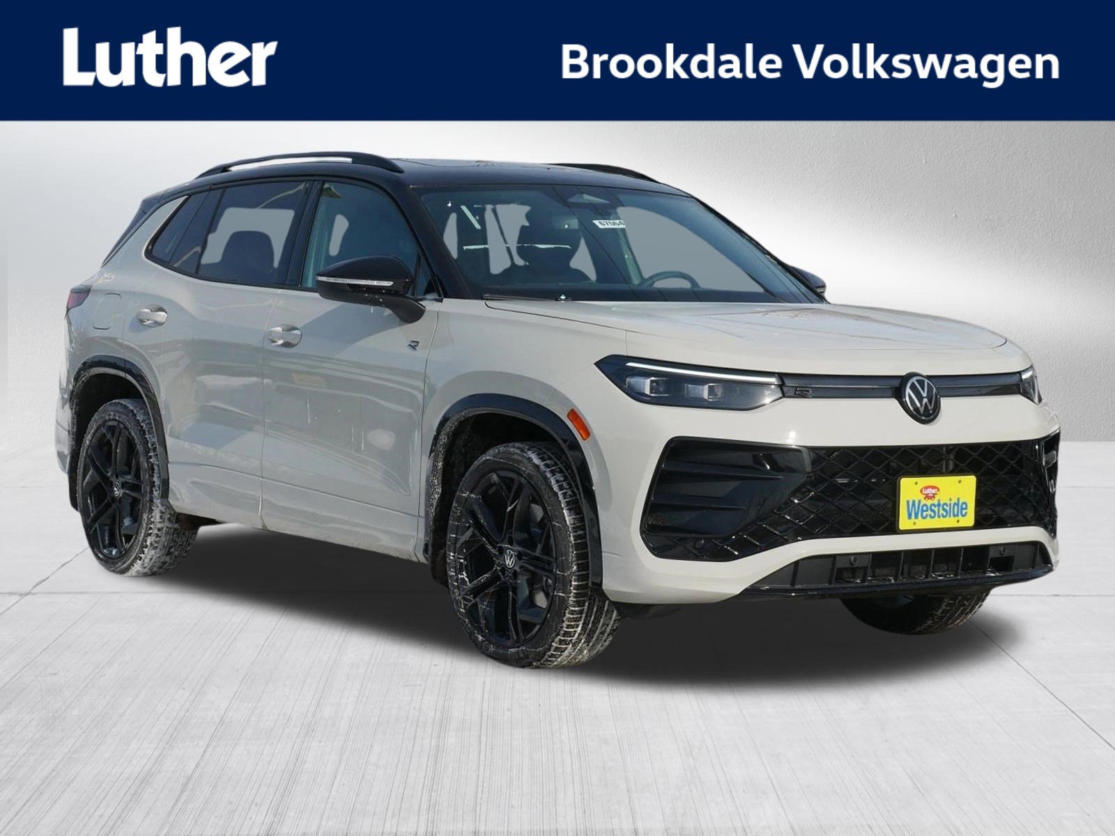 New 2026 Volkswagen Tiguan SE R-Line AWD/4WD image 1
