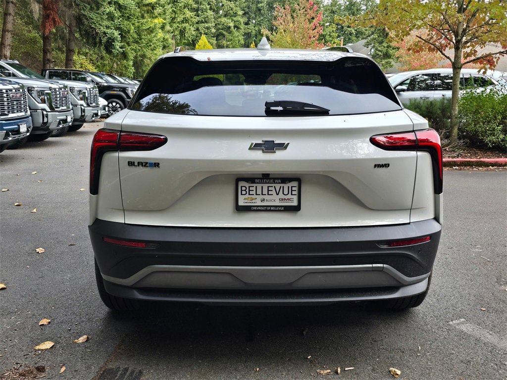 New 2026 Chevrolet Blazer EV LT image 4