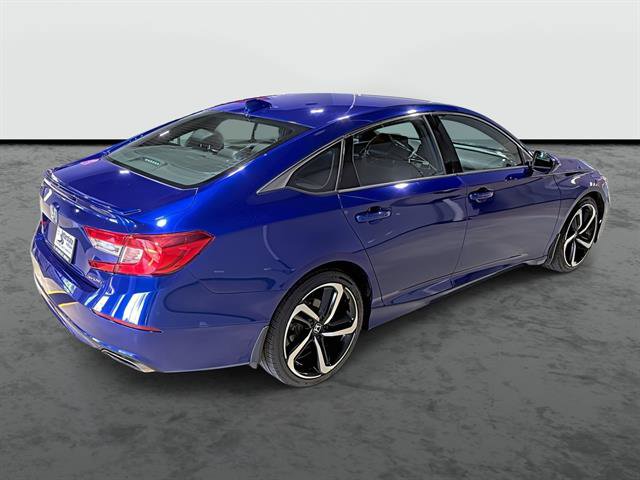Used 2018 Honda Accord Sport image 4