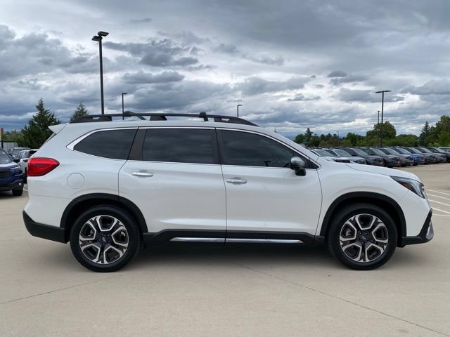 Used 2023 Subaru Ascent Touring AWD/4WD image 6