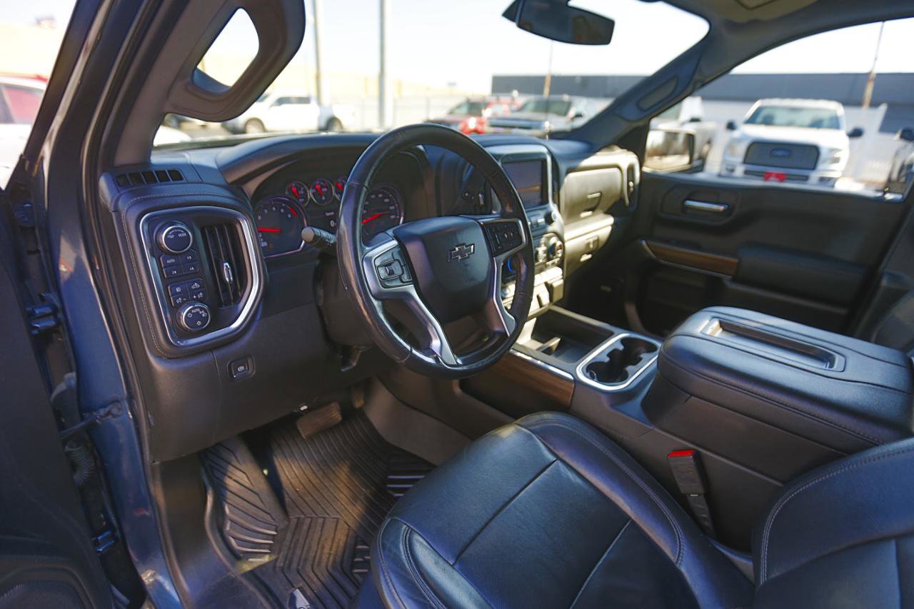 Used 2020 Chevrolet Silverado 1500 RST AWD/4WD image 4
