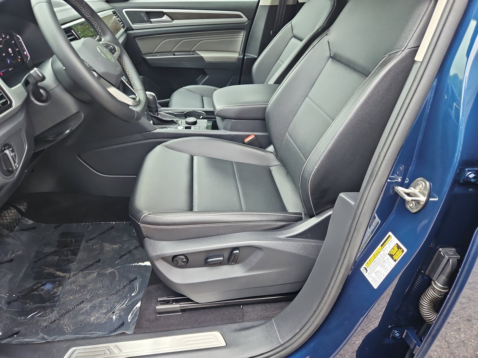 Used 2022 Volkswagen Atlas SE AWD/4WD image 9