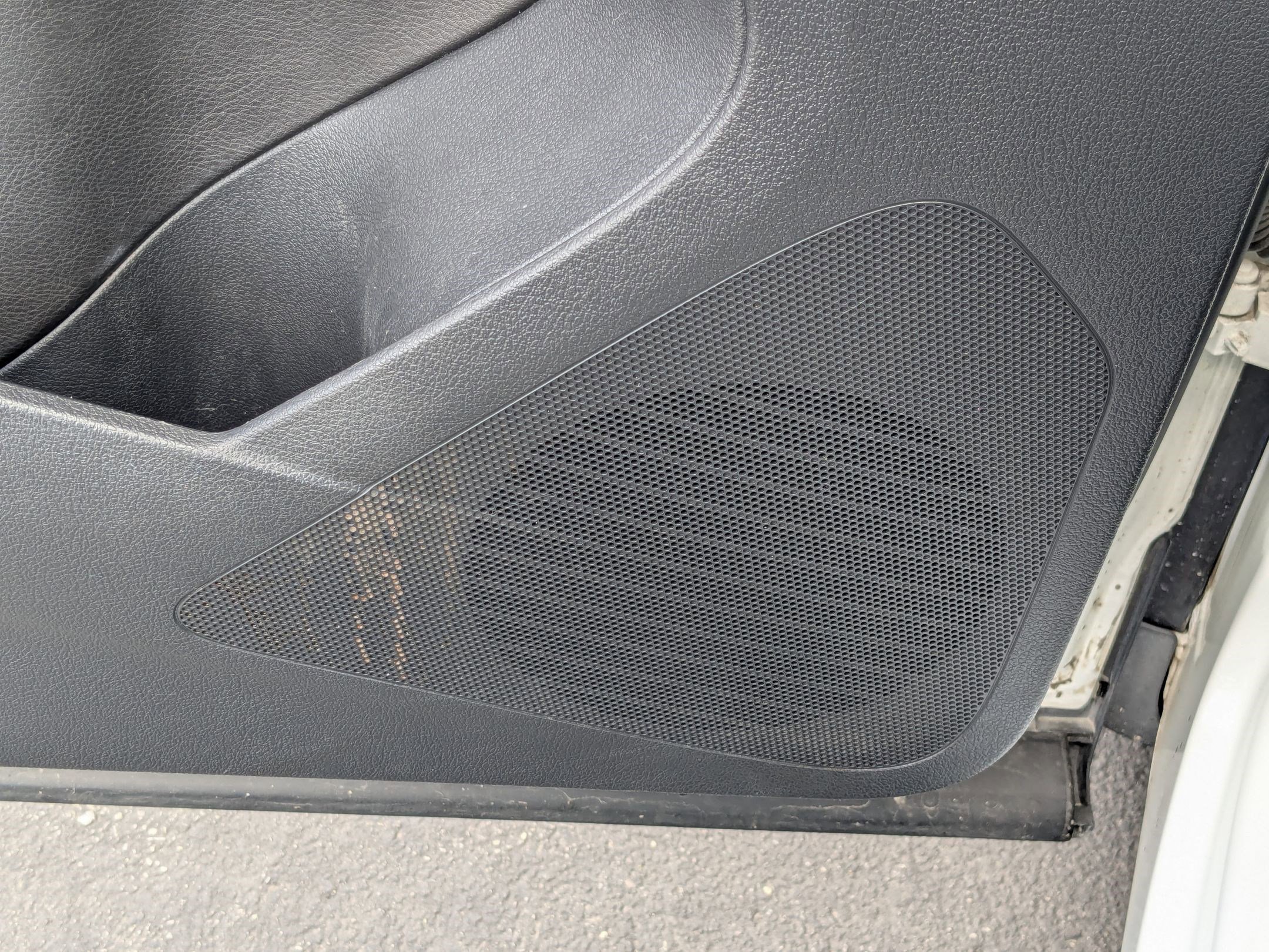 Used 2017 Volkswagen Tiguan S image 15