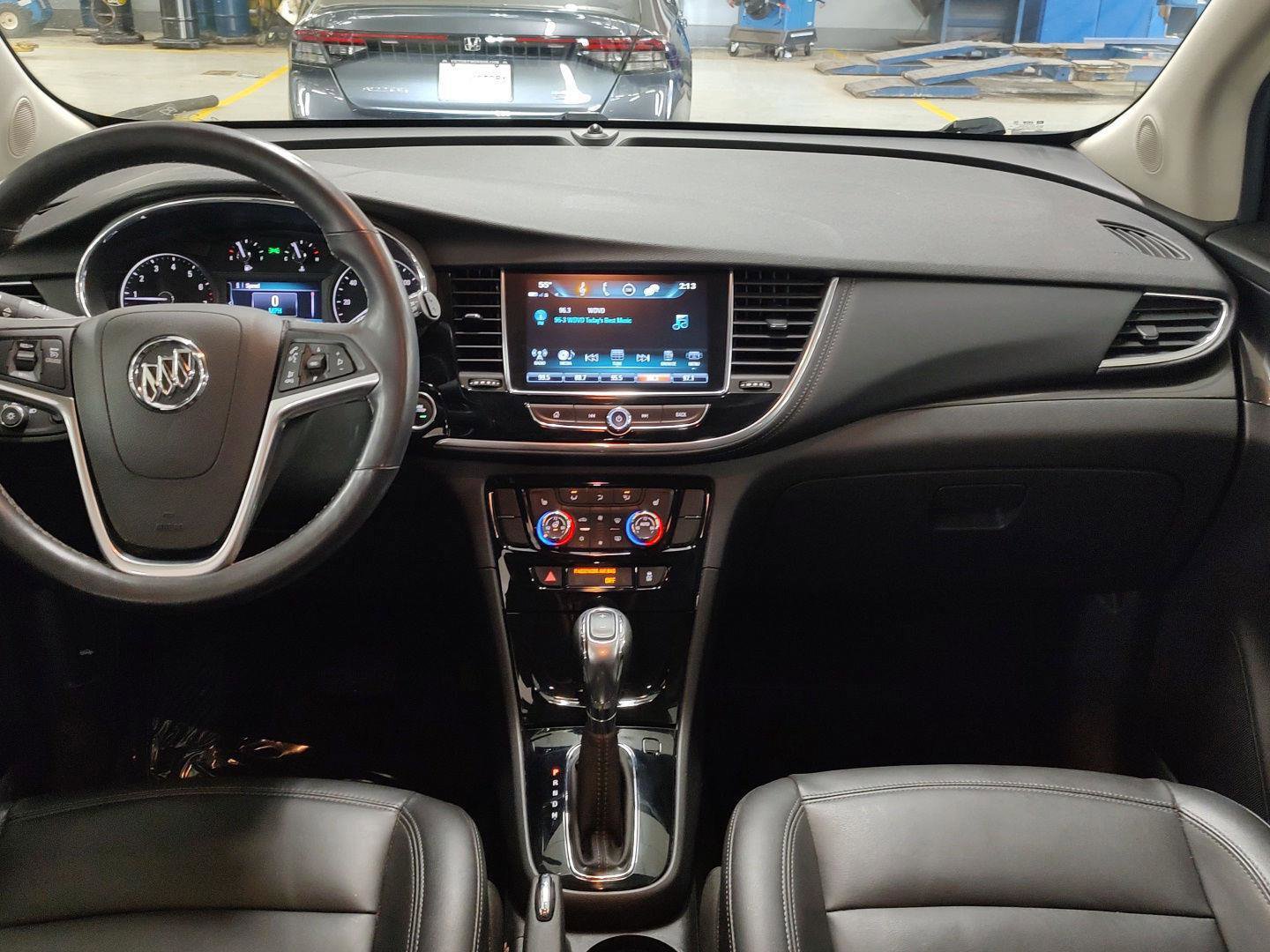 Used 2019 Buick Encore Essence image 18