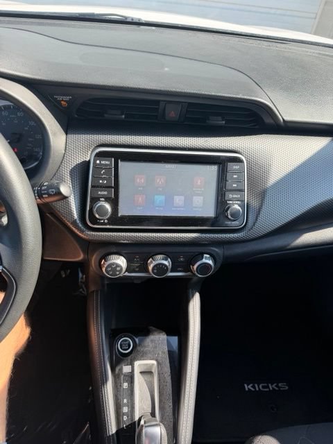 Used 2019 Nissan Kicks S FWD image 29