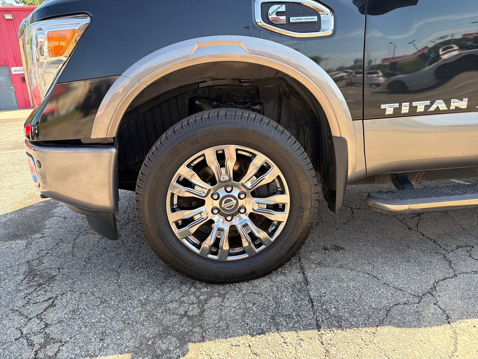 Used 2017 Nissan Titan Platinum Reserve AWD/4WD image 27