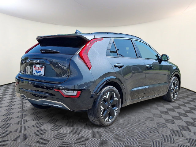 Used 2023 Kia Niro Wave w/ Wave Preserve Package FWD image 6
