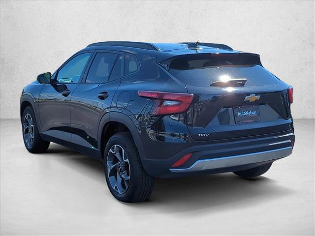 Used 2024 Chevrolet Trax LT image 7
