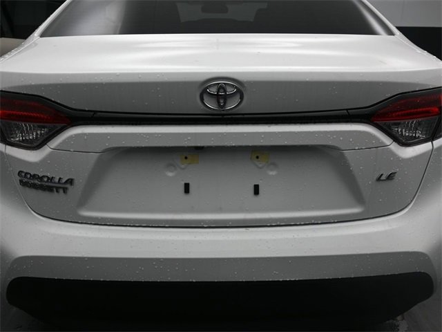 Used 2025 Toyota Corolla LE image 12