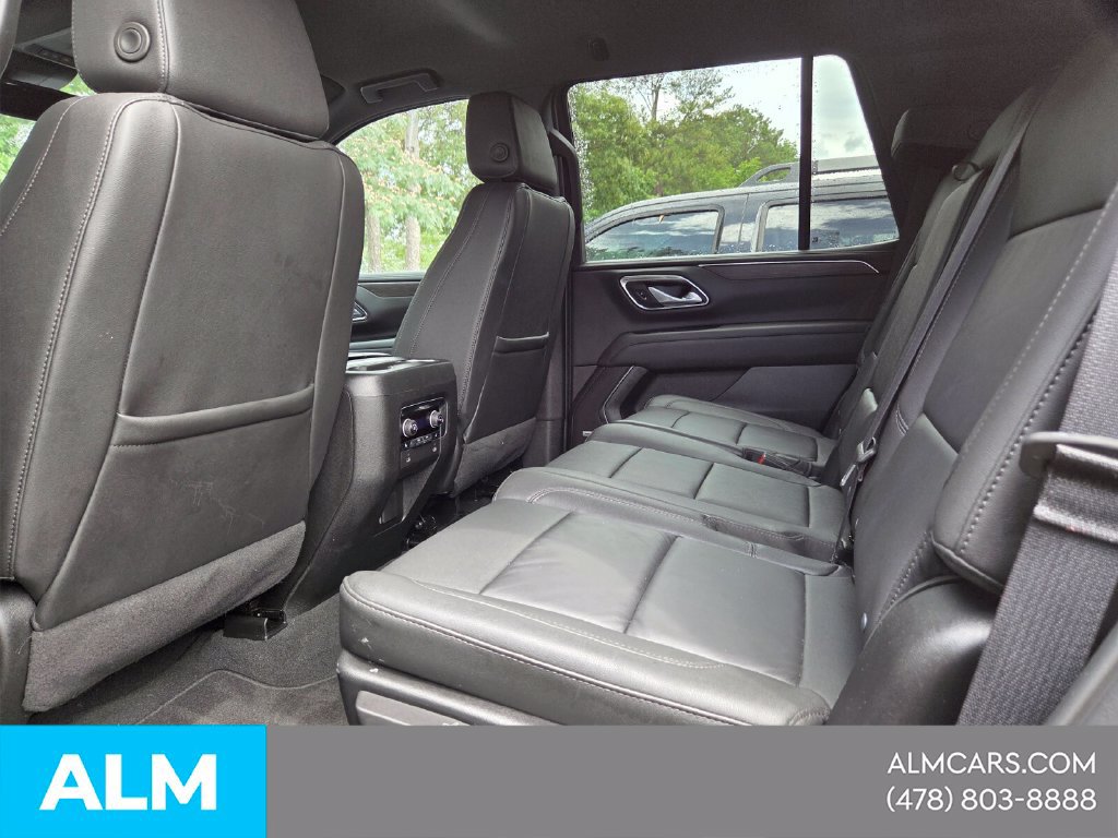 Used 2024 Chevrolet Tahoe LT w/ Luxury Package AWD/4WD image 4