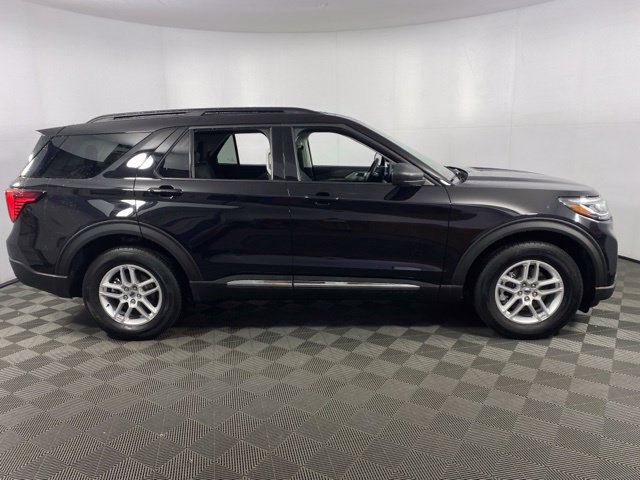 Used 2025 Ford Explorer Active AWD/4WD image 10