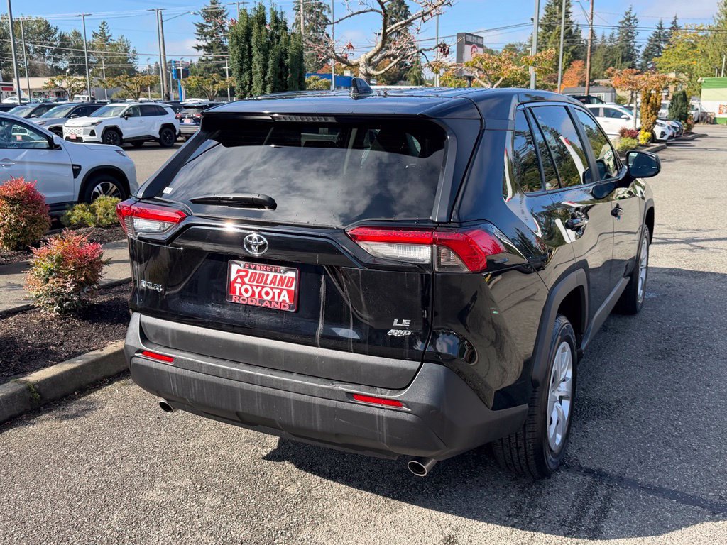 Certified 2025 Toyota RAV4 LE AWD/4WD image 7