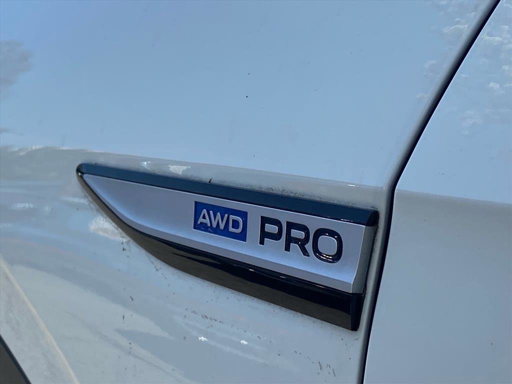 Certified 2023 Volkswagen ID.4 Pro image 2