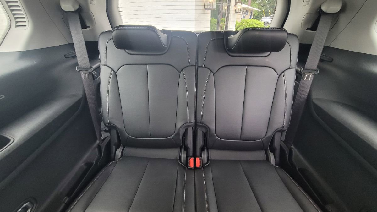 Used 2022 Jeep Grand Cherokee L Limited RWD image 23