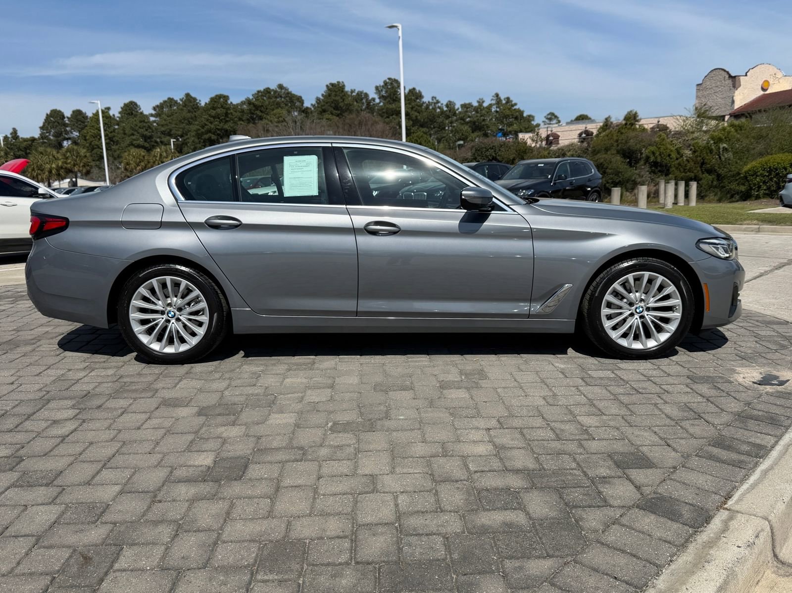 Certified 2023 BMW 530i w/ Premium Package image 8