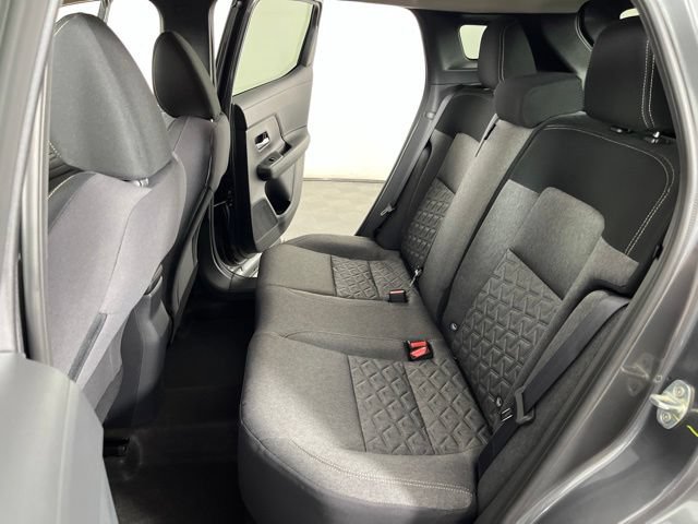 New 2026 Nissan Kicks SV w/ Cold Weather Package FWD image 39