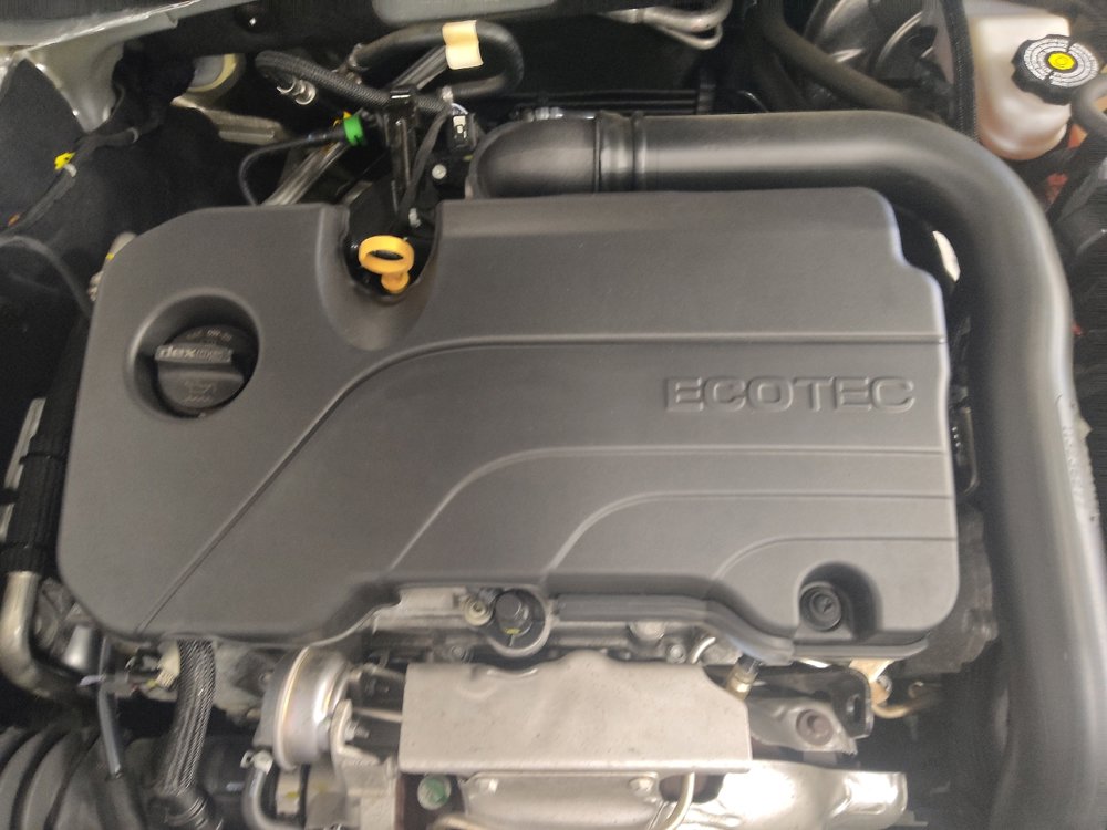 Used 2021 Chevrolet Malibu LT FWD image 30