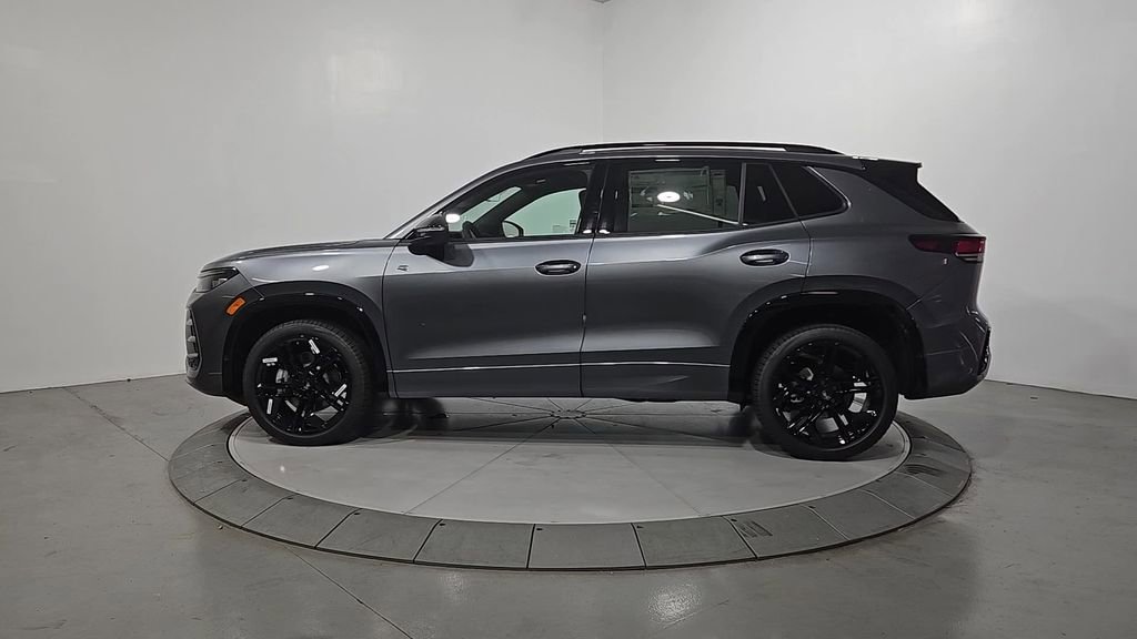 New 2026 Volkswagen Tiguan SE R-Line image 2