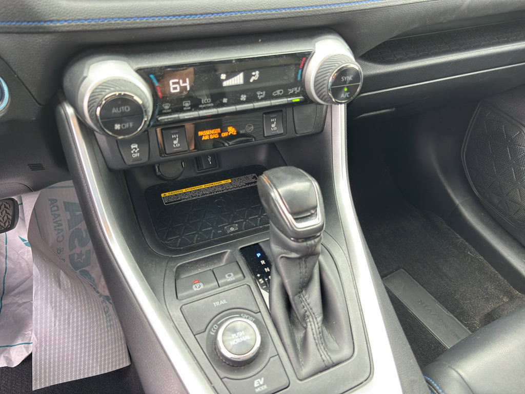 Used 2020 Toyota RAV4 XSE AWD/4WD image 12