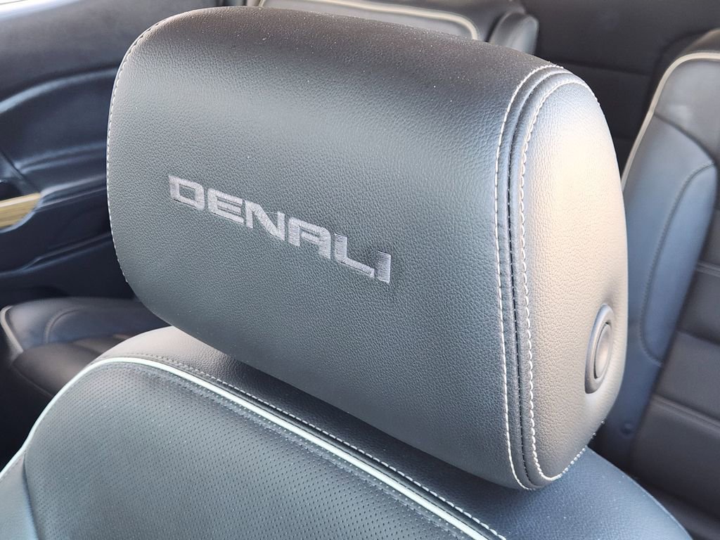 Used 2017 GMC Acadia Denali image 25