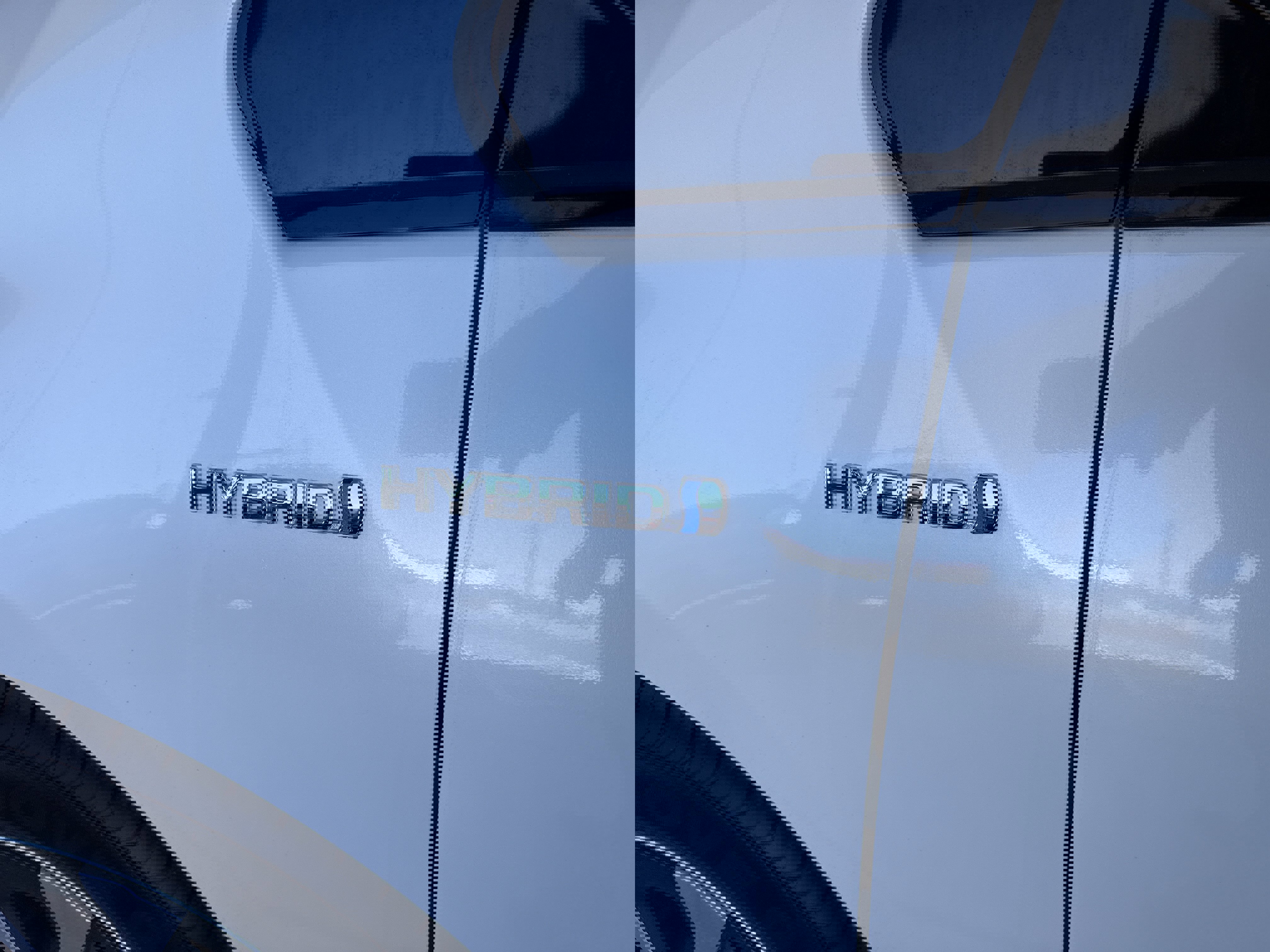 Used 2020 Toyota Prius LE w/ Carpet Mat Package image 7