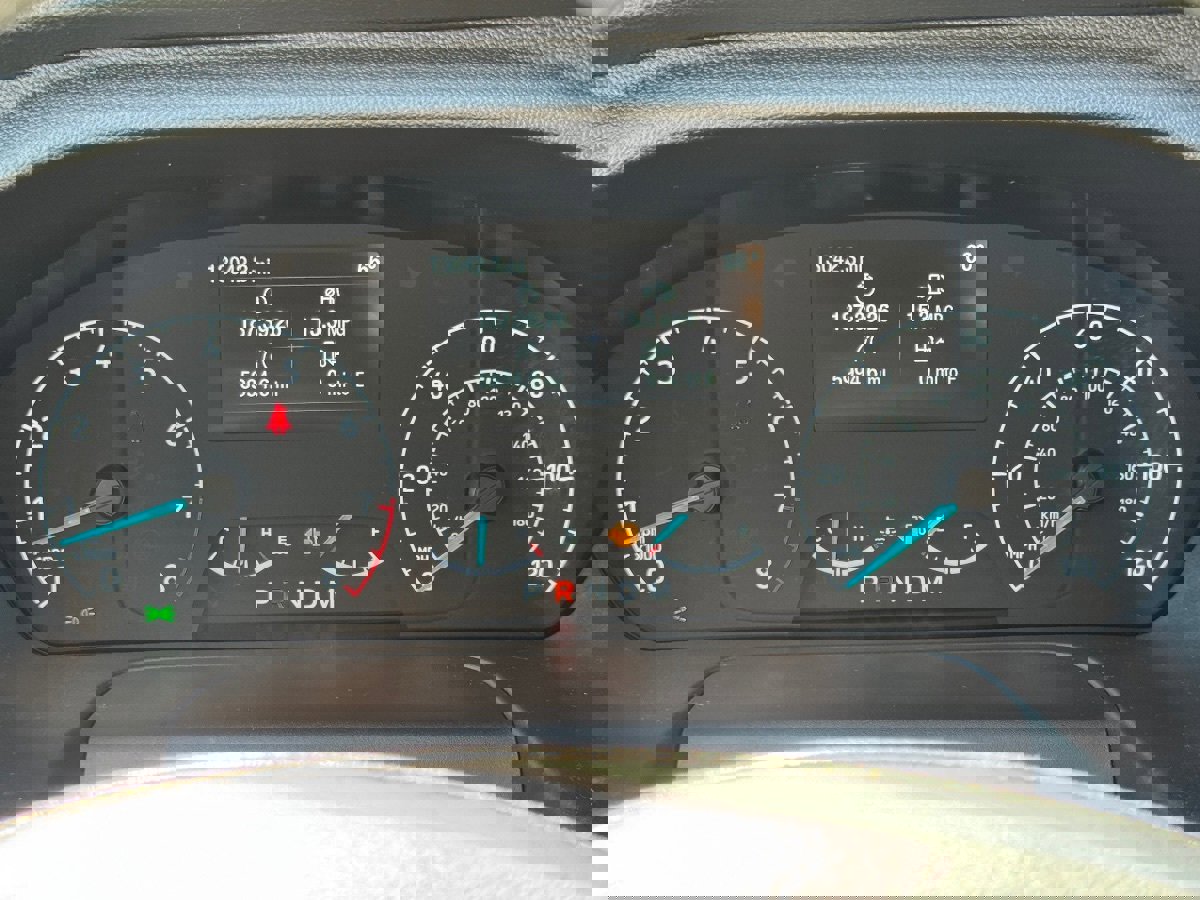 Used 2025 Ford Transit 350 XLT image 34