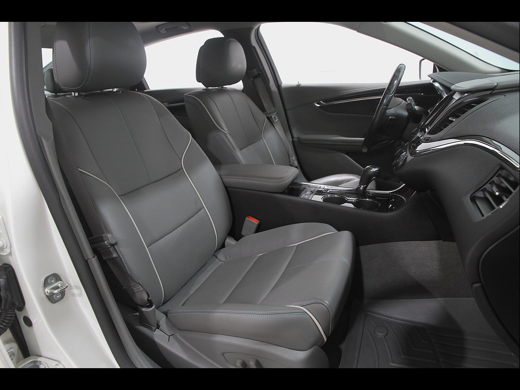 Used 2014 Chevrolet Impala LTZ FWD image 17