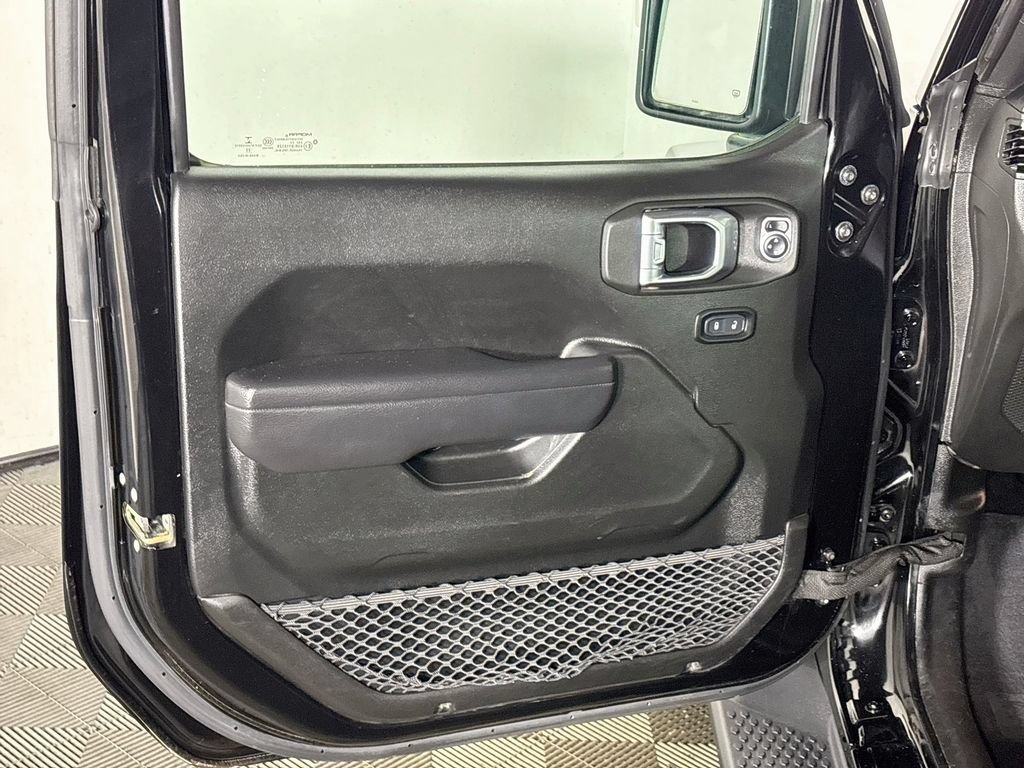 Used 2022 Jeep Wrangler Unlimited Sport AWD/4WD image 10