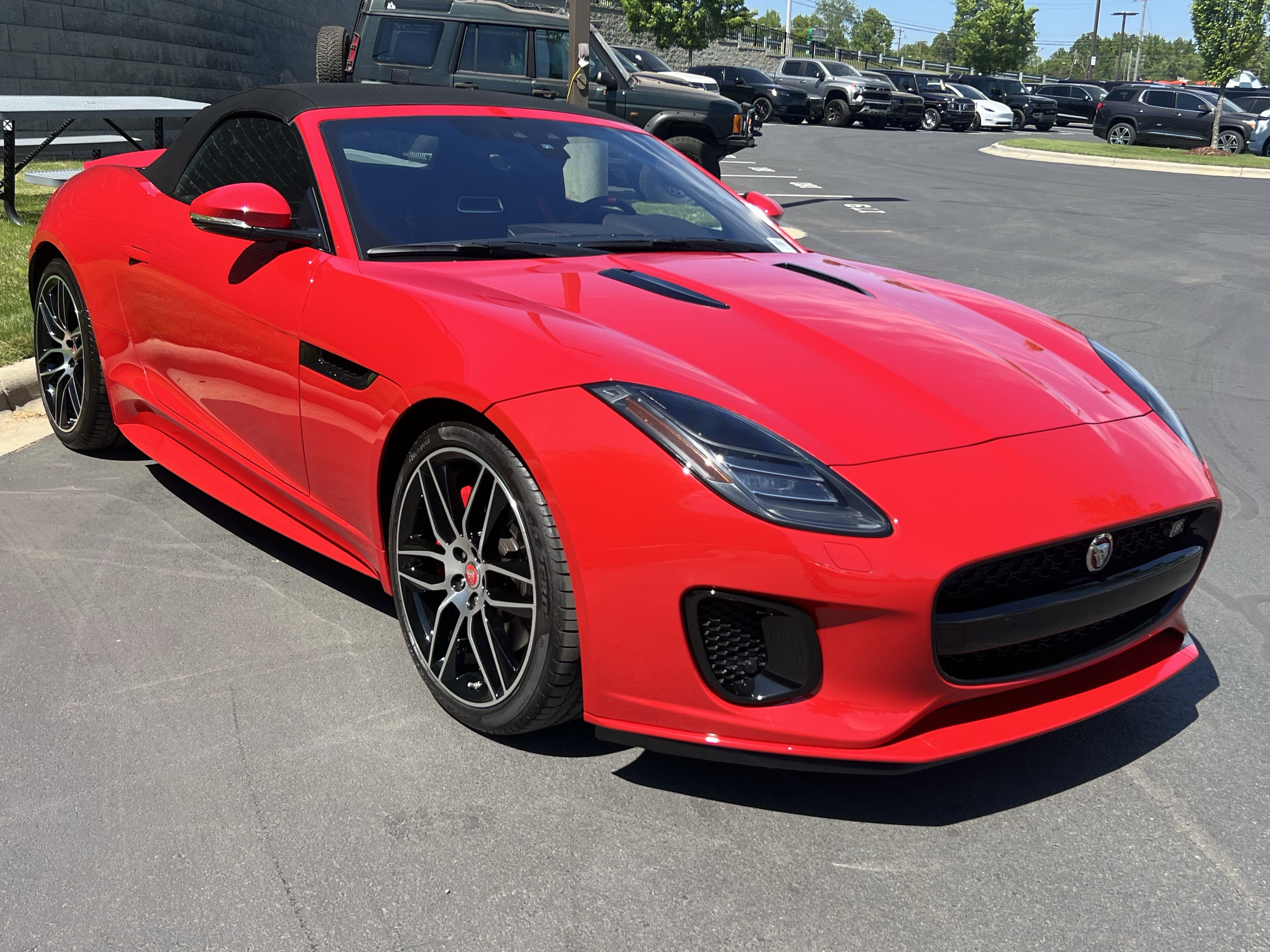 Used 2020 Jaguar F-TYPE Checkered Flag image 9