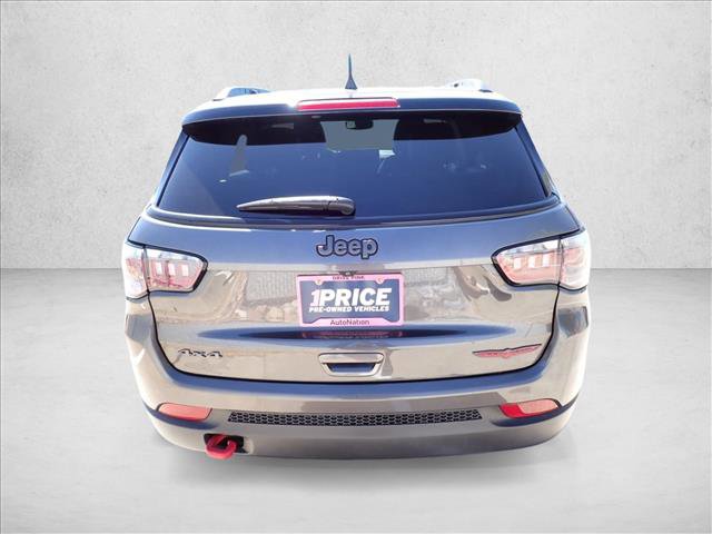 Used 2022 Jeep Compass Trailhawk image 3