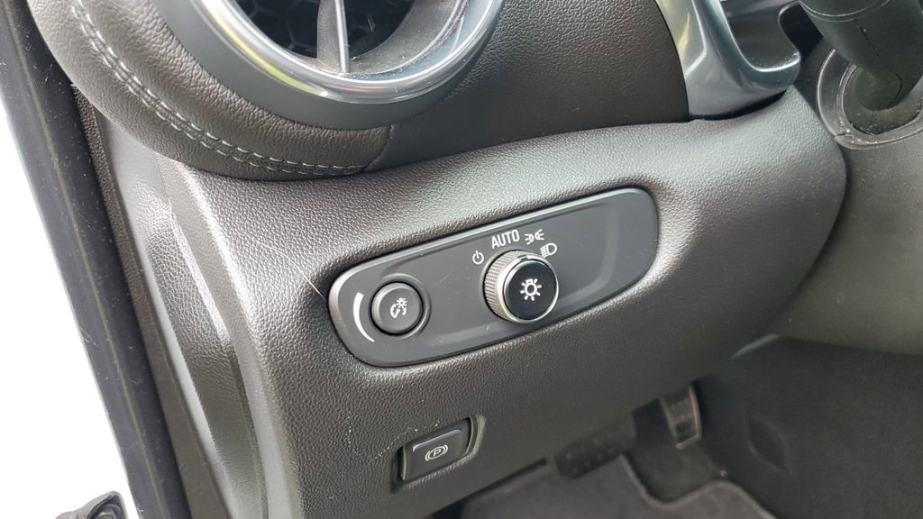 Used 2021 Chevrolet Blazer LT w/ Redline Edition image 10