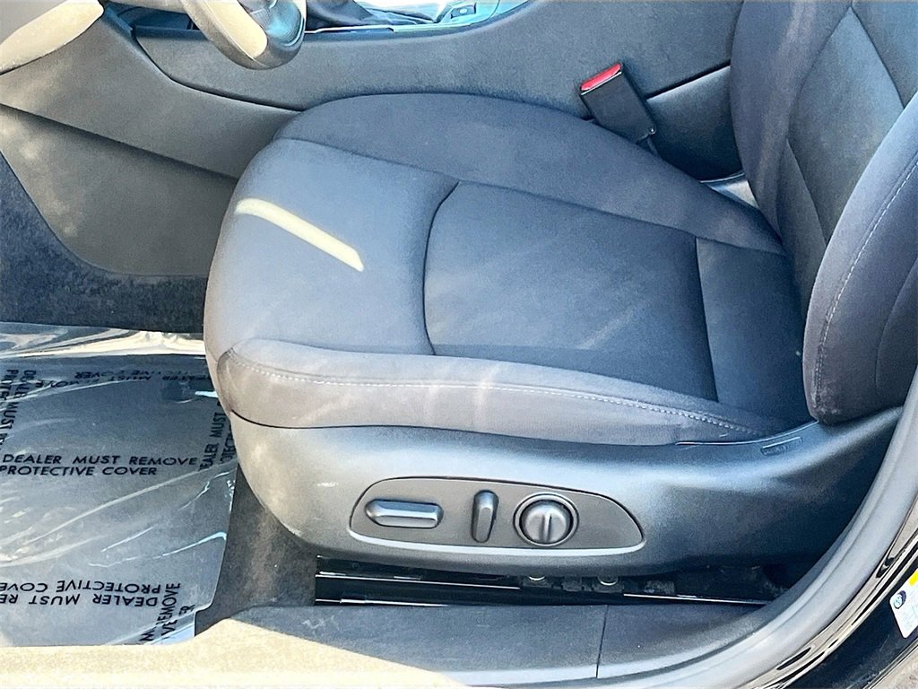 Used 2023 Chevrolet Malibu LT image 17