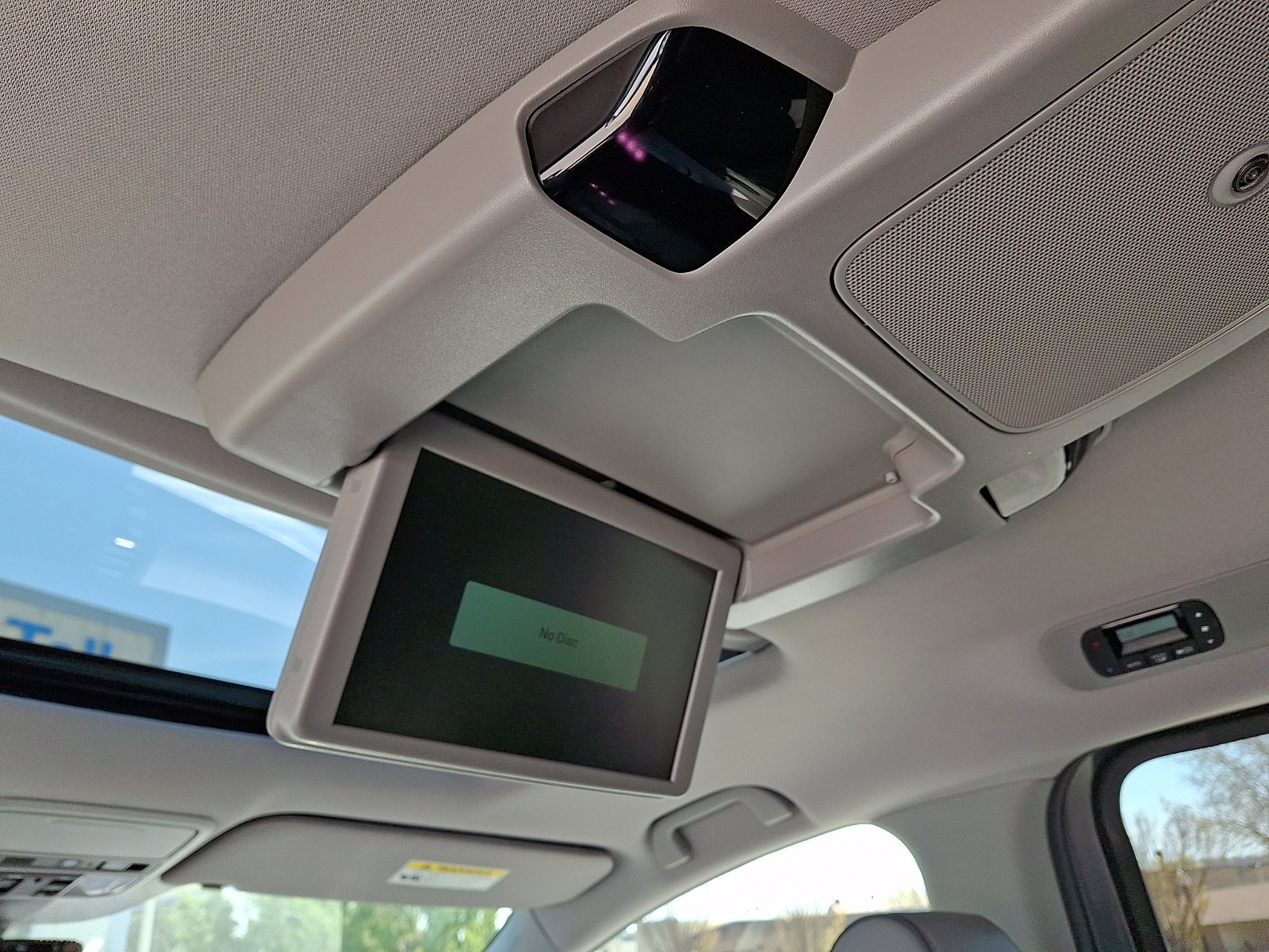 Used 2024 Honda Odyssey Elite image 11