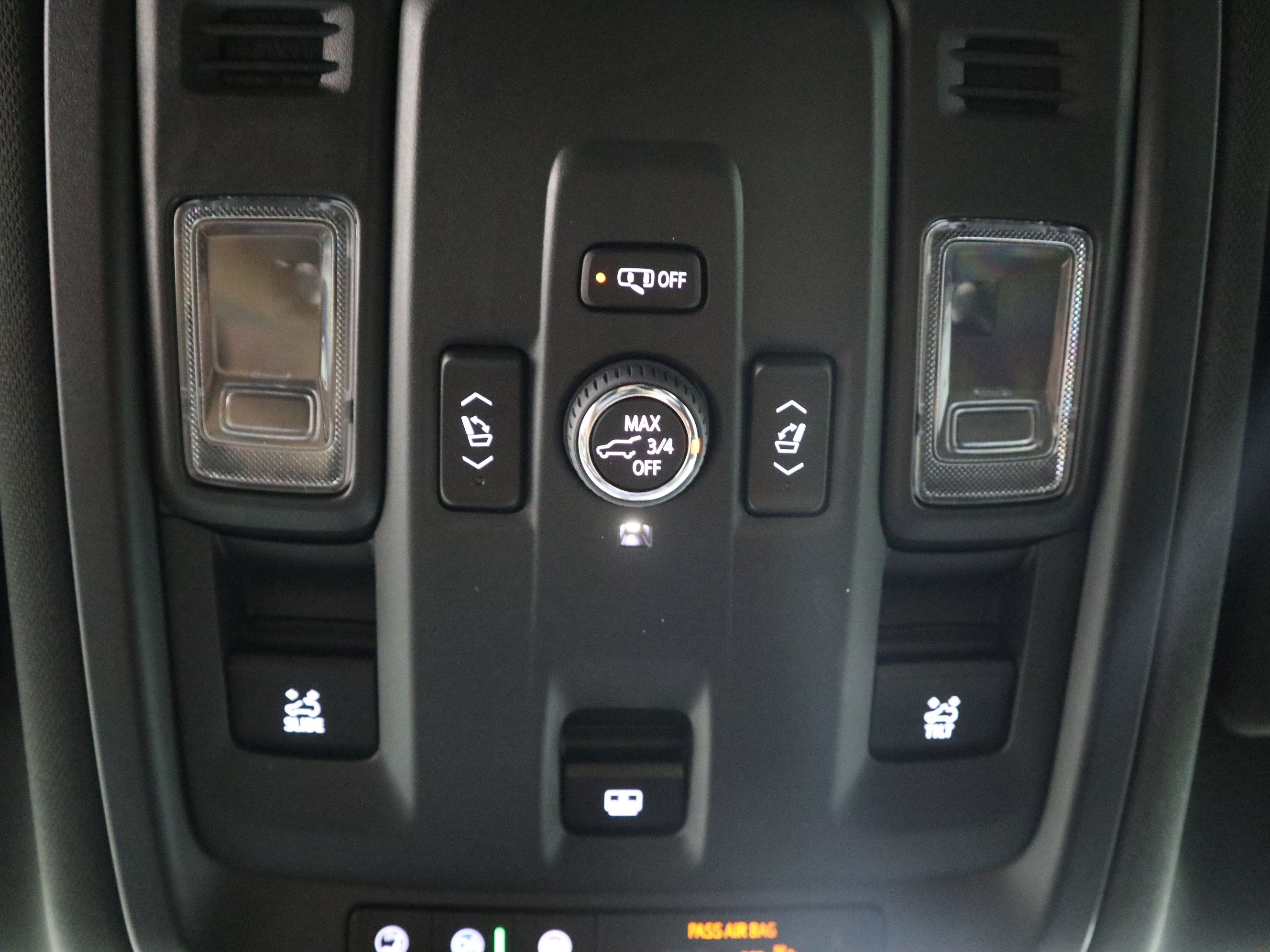 Used 2025 Chevrolet Tahoe RST w/ Comfort Package AWD/4WD image 26