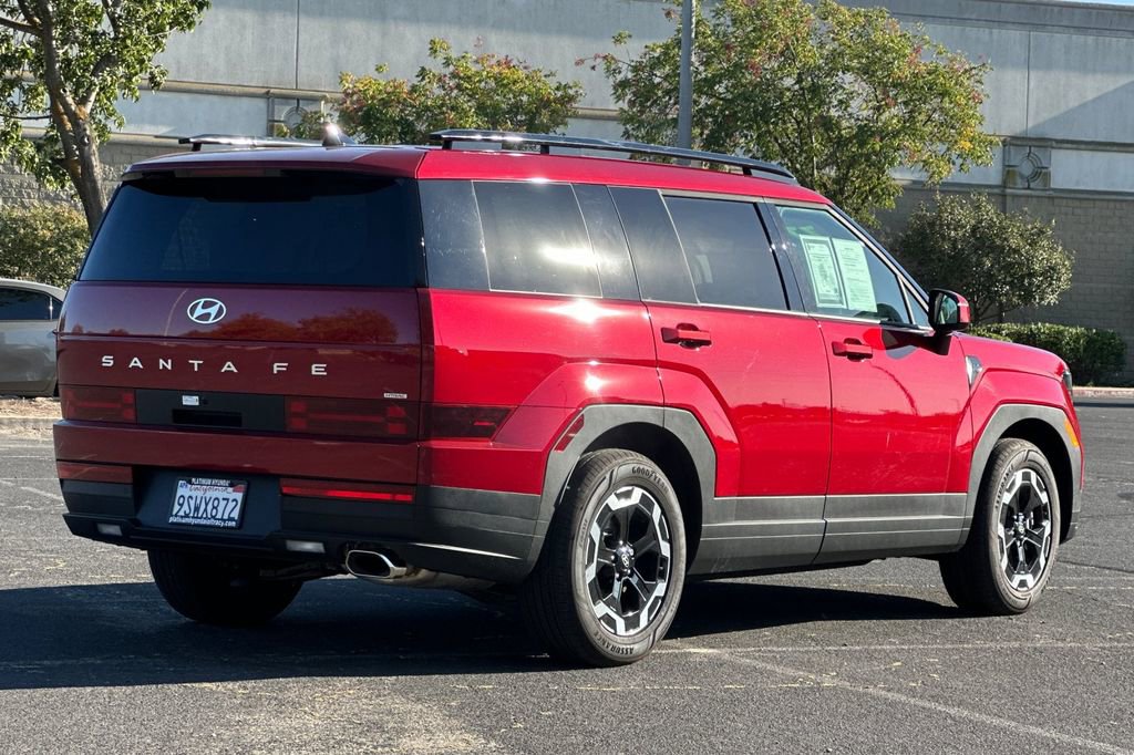 Used 2025 Hyundai Santa Fe SEL image 4