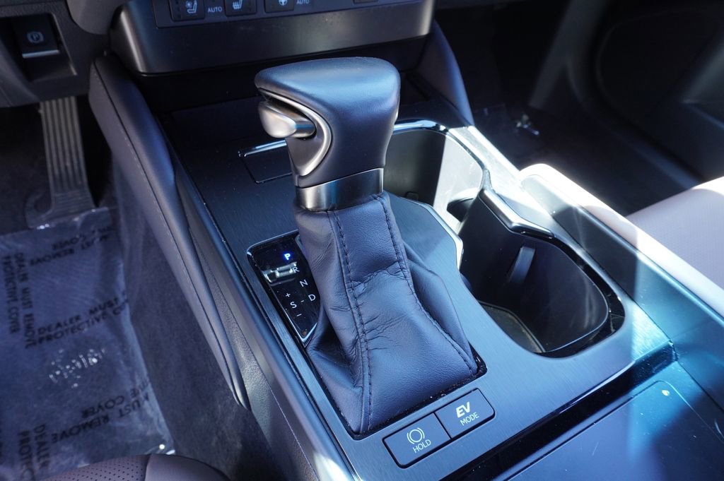 Used 2024 Lexus ES 300h w/ Premium Package image 19