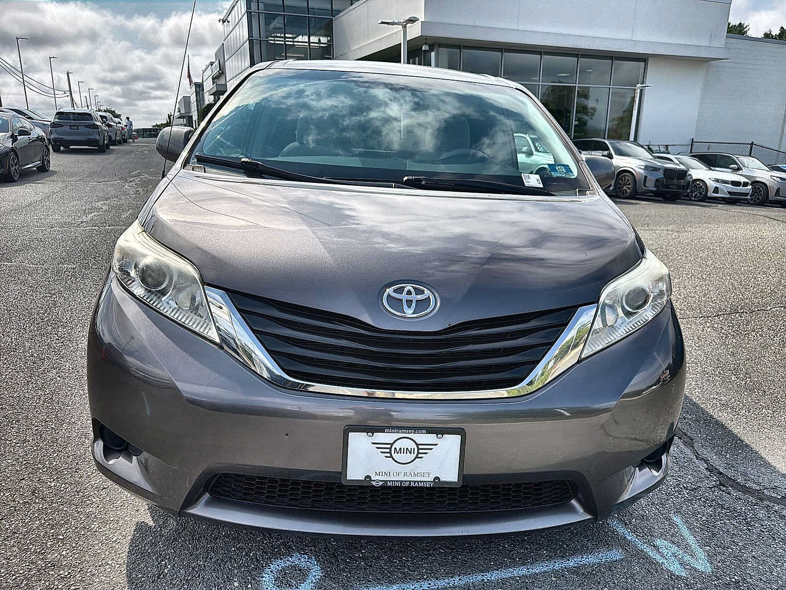 Used 2012 Toyota Sienna LE FWD image 14