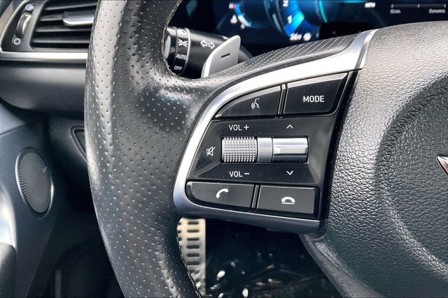 Certified 2021 Genesis G70 3.3T image 18