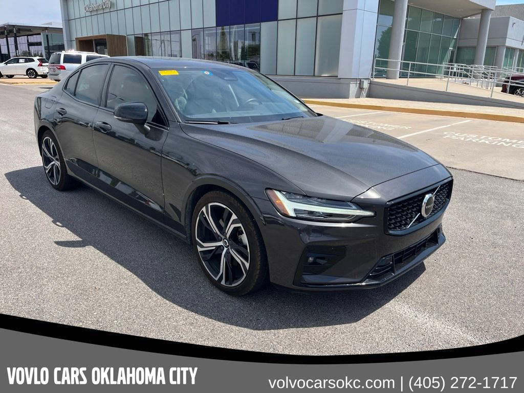 Certified 2024 Volvo S60 B5 Core w/ Climate Package AWD/4WD image 3