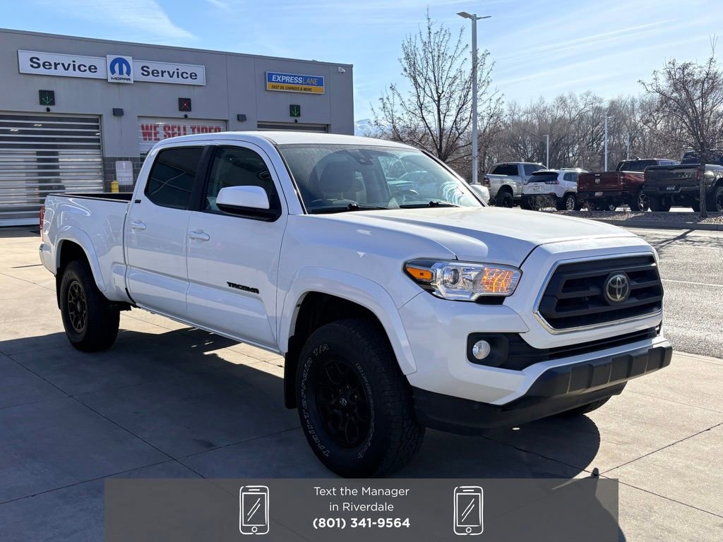 Used 2021 Toyota Tacoma SR5 w/ Blackout Package (TMS) image 5
