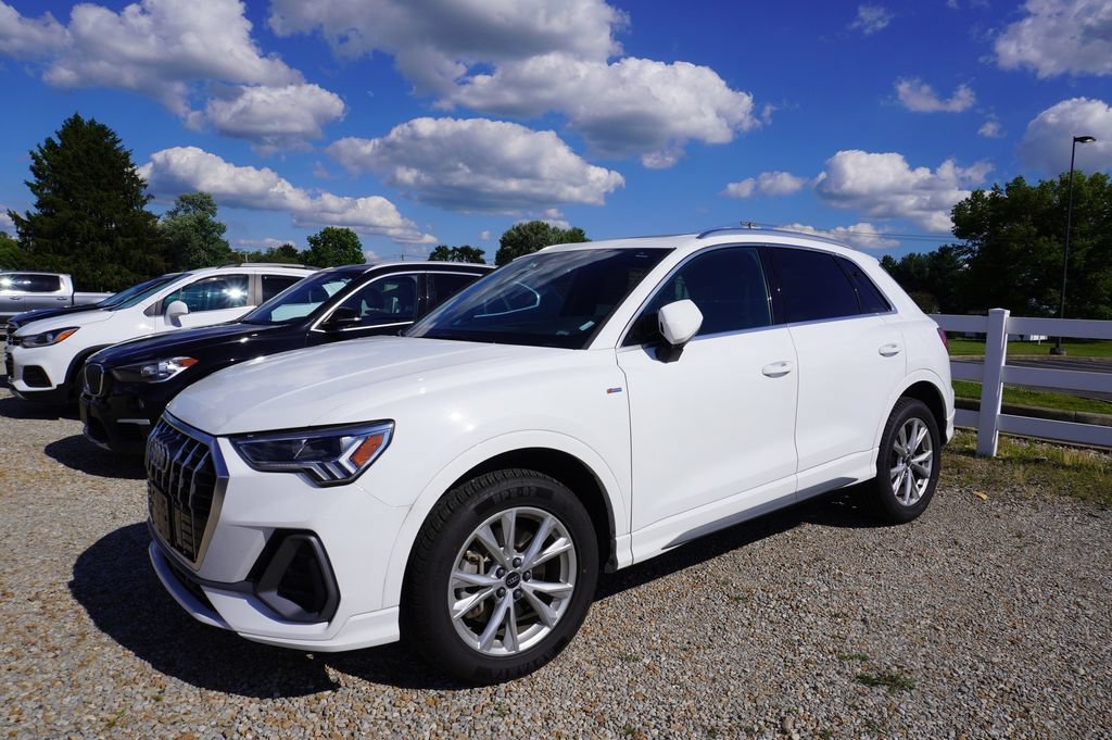 Used 2024 Audi Q3 2.0T Premium AWD/4WD image 1