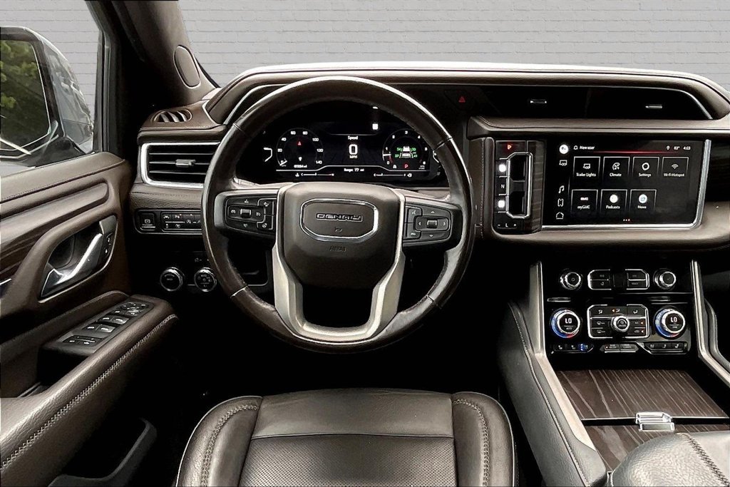 Used 2022 GMC Yukon XL Denali RWD image 8