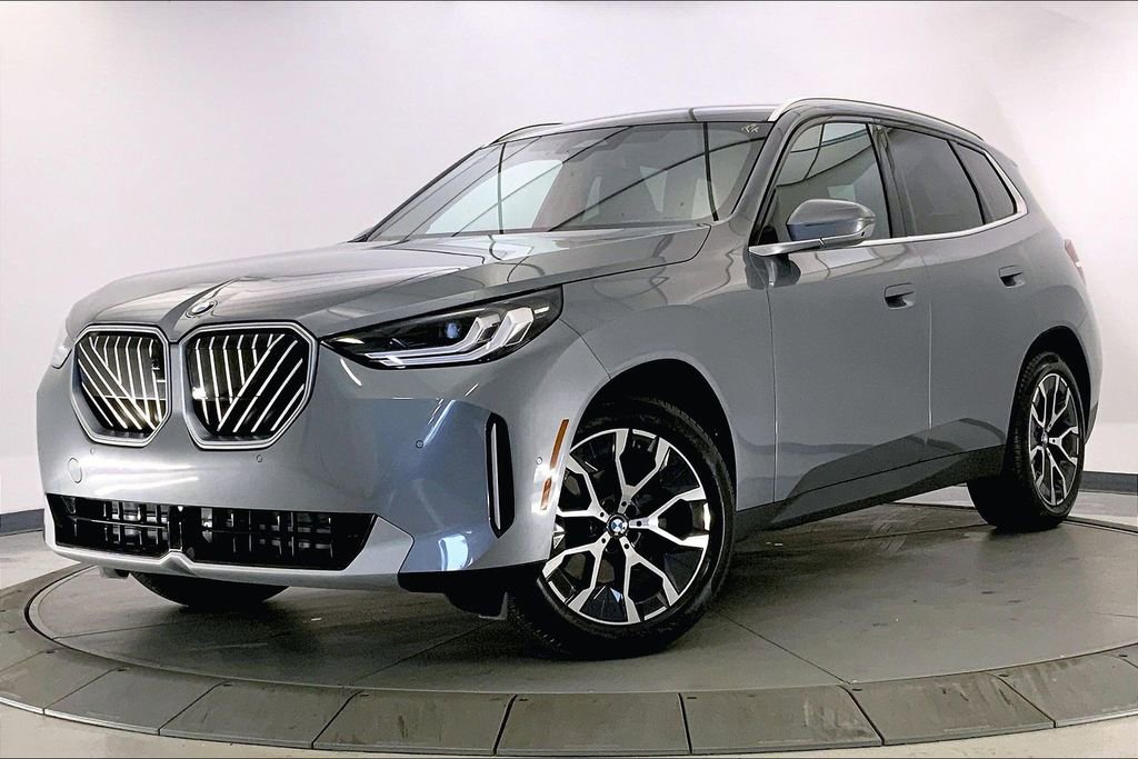 Used 2025 BMW X3 xDrive30i w/ Premium Package image 11