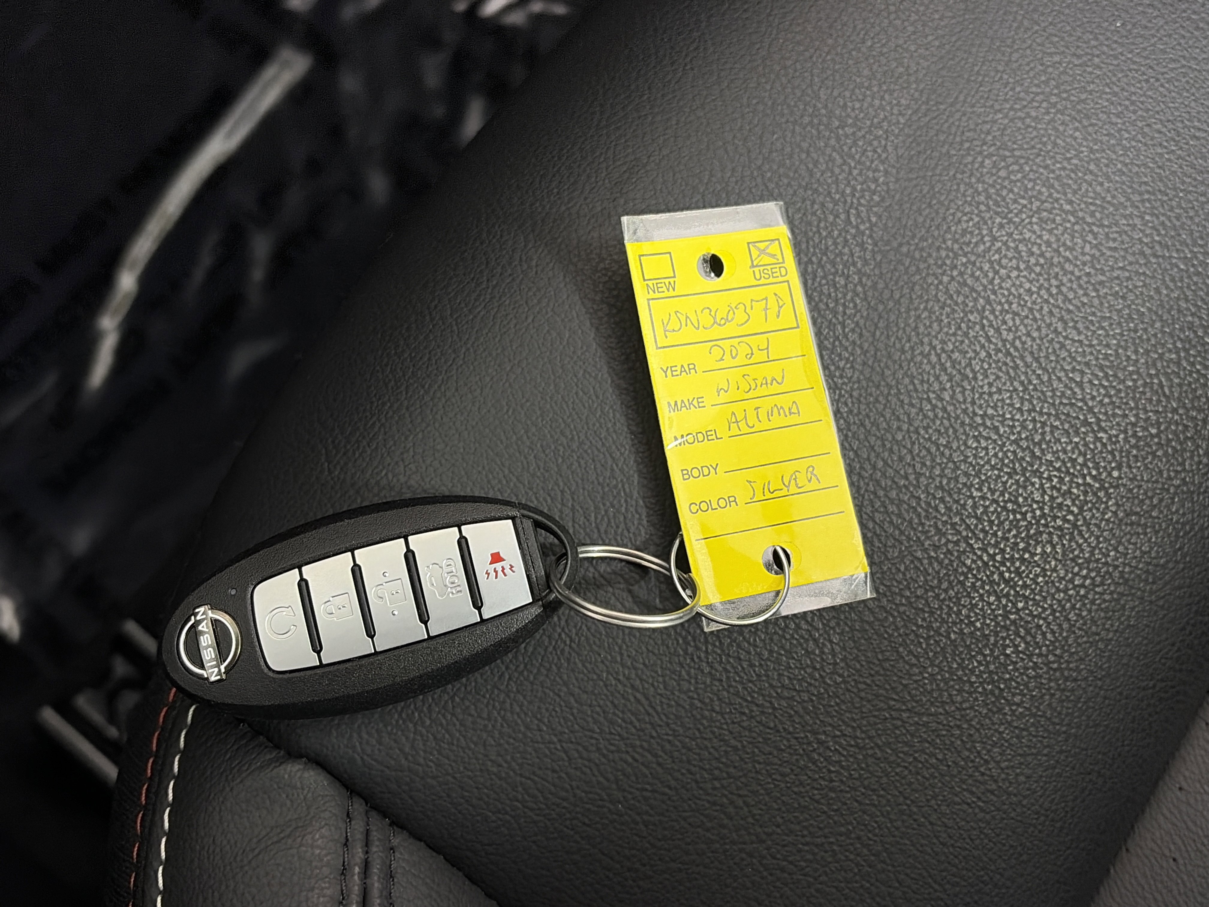 Used 2024 Nissan Altima 2.5 SR w/ SR Premium Package FWD image 29