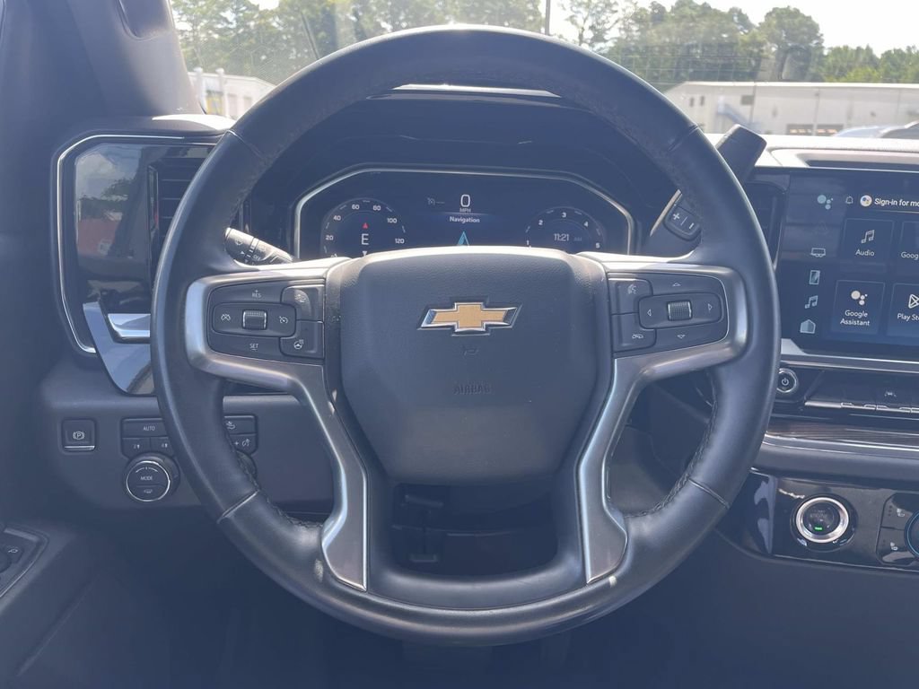 Used 2024 Chevrolet Silverado 1500 LT AWD/4WD image 23